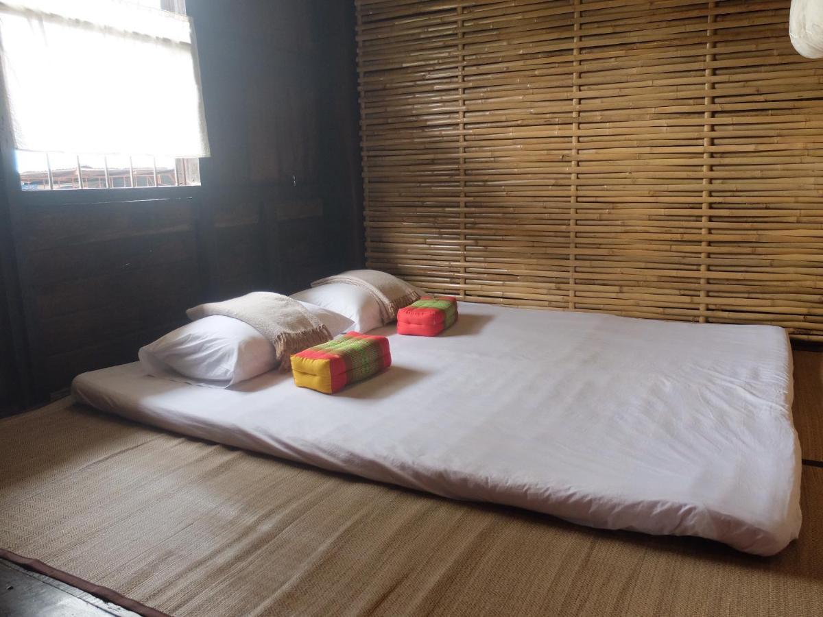 Iamwarin Mini Hostel Warin Chamrap Bagian luar foto