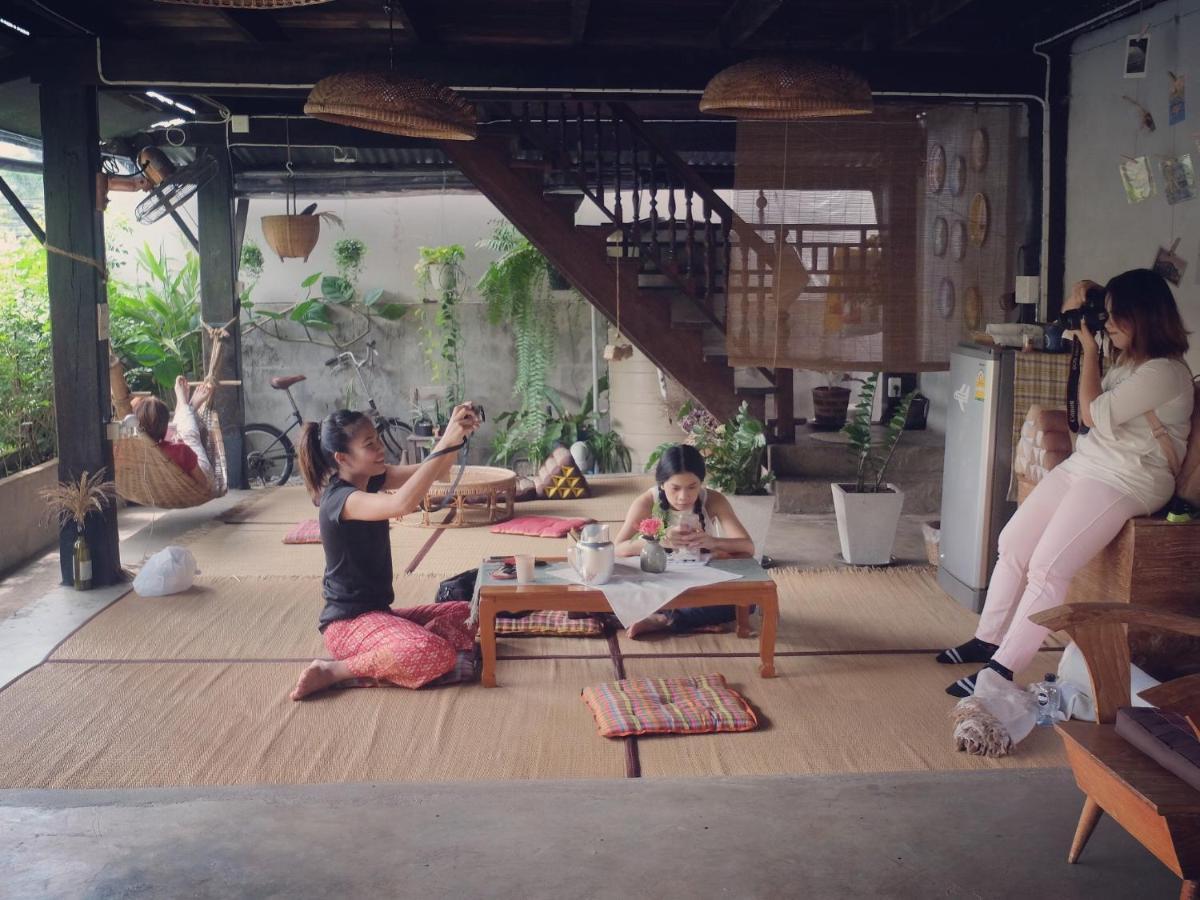 Iamwarin Mini Hostel Warin Chamrap Bagian luar foto