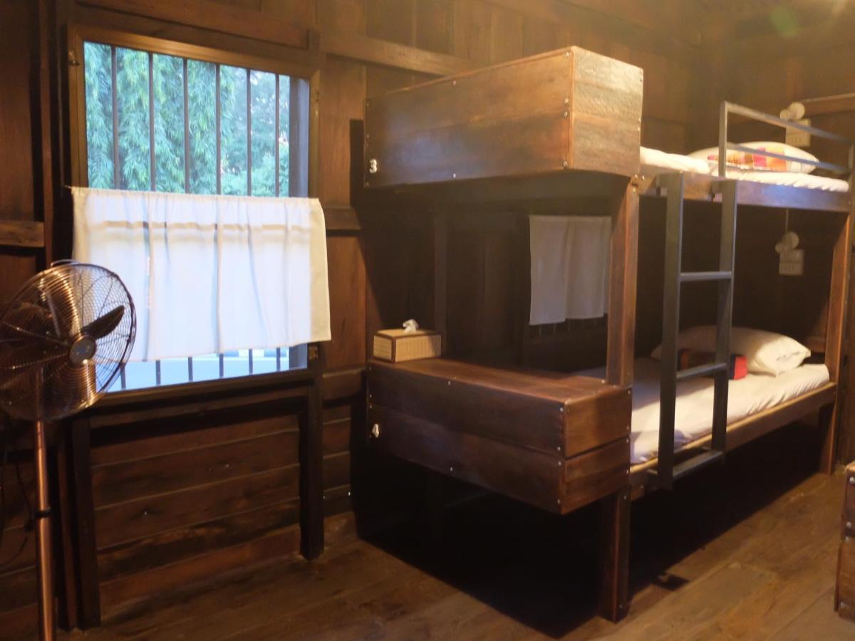 Iamwarin Mini Hostel Warin Chamrap Bagian luar foto