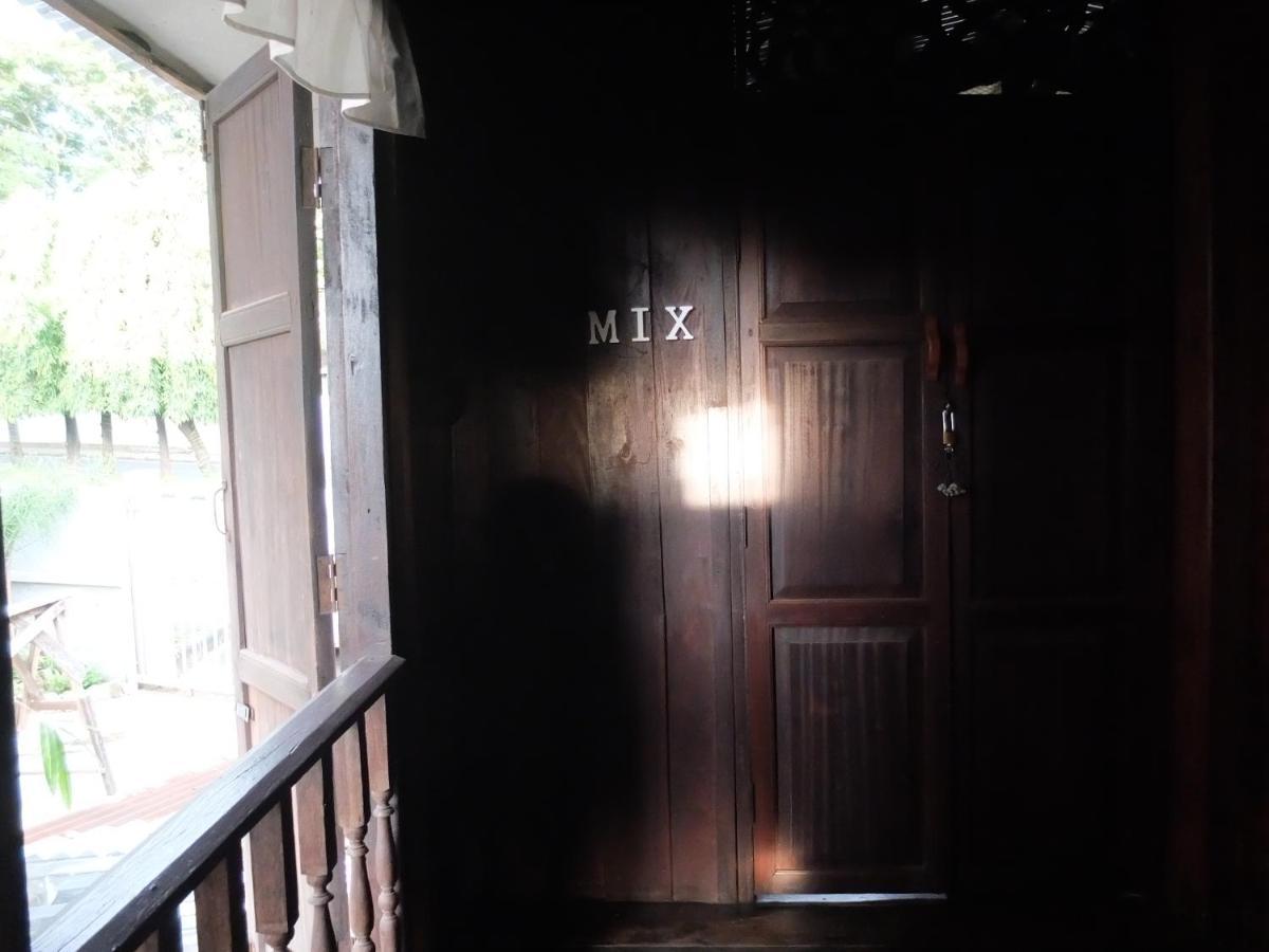 Iamwarin Mini Hostel Warin Chamrap Bagian luar foto